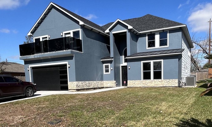 Foster Place House | New Beautiful Single Family Home