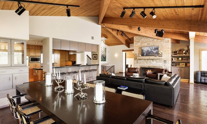 Snowmass Village House | New! Beautifully Renovated 5 Bedroom, 5.5 Bath Heart of Snowmass Village Home