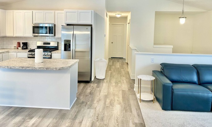 Wyoming Other | New & Big Discount! Grand Rapids Big & luxury home