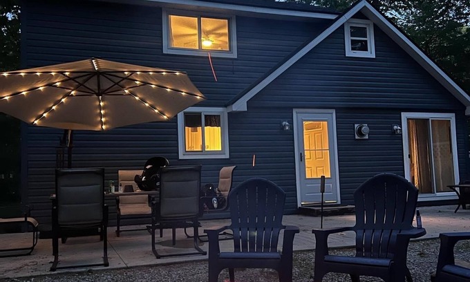 Higgins Lake Cabin | *New* Blue Haven Cabin on Higgins Lake