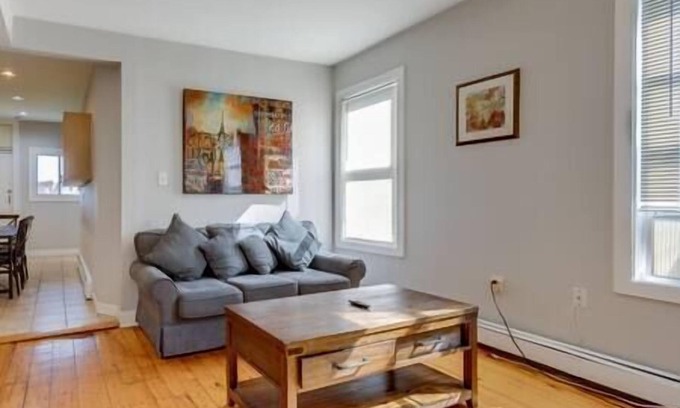Dudley - Brunswick King Condo | NEW! Boston Condo Near MBTA, 3 Mi to Fenway! (U2)