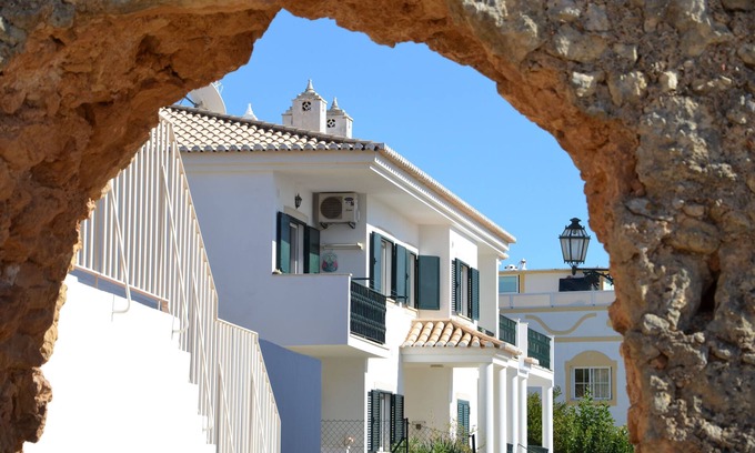 Lagos City Center Apartment | New boutique apartment in a quiet location in the heart of the old town with sea views