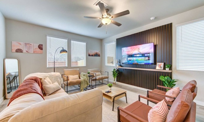 Clodine House | New built Home, Chinatown, Little Saigon, King bed