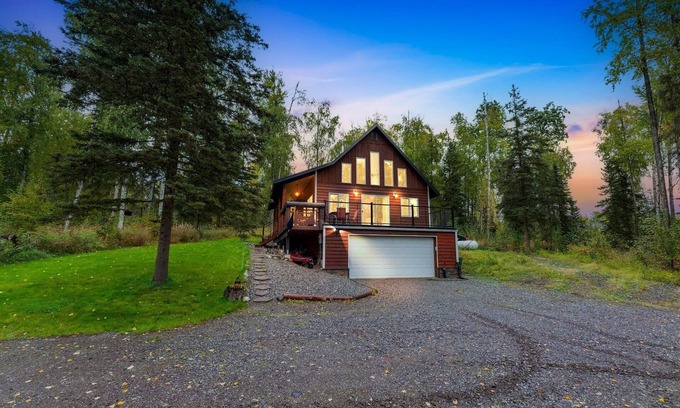 Big Lake Cabin | NEW! Cabin in the Woods (2-Bedroom) - Pets Allowed