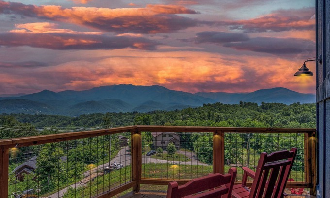 Chalet Village Cabin | New Cabin, Million Dollar View, Fire Pit, 3 Miles from Gatlinburg, Hot Tub
