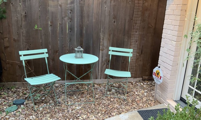 Fort Worth Apartment | New Carriage House Apartment -Historic neighborhood near Medical District & TCU