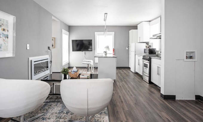 New Castle Apartment | New Castle Retreat, Stay in Style for Gen Con!