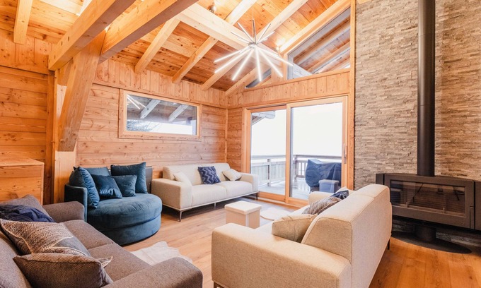 Montgenevre Ski Chalet | *NEW* Chalet La Ferme des Ours, 18 people with sauna, jacuzzi, home gym & cinema