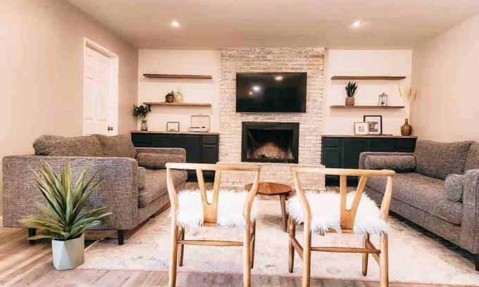 Sierra Vista Southeast Cottage | NEW! Charming 3 bedroom w/spectacular views