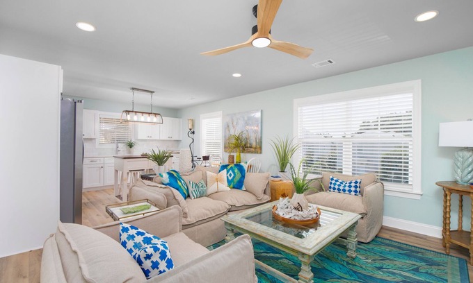 Demere Park Apartment | NEW! Charming and quiet 1 bedroom apt. 0.6 miles from St. Simons Island Beach!