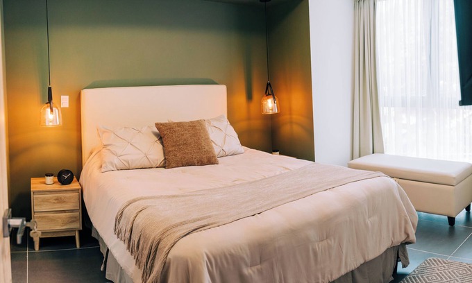 Santa Tecla Apartment | NEW Charming, fully-equipped 2-bedroom apartment - 30min from beach
