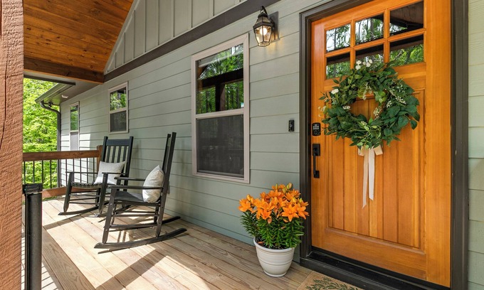 Eagle Mountain House | NEW CHARMING HOME-Sage Ridge-Coosawatee Resort-Outdoor Fireplace