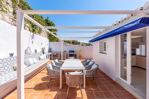 Sitio de Calahonda Villa | New charming house 150 meters from the beach