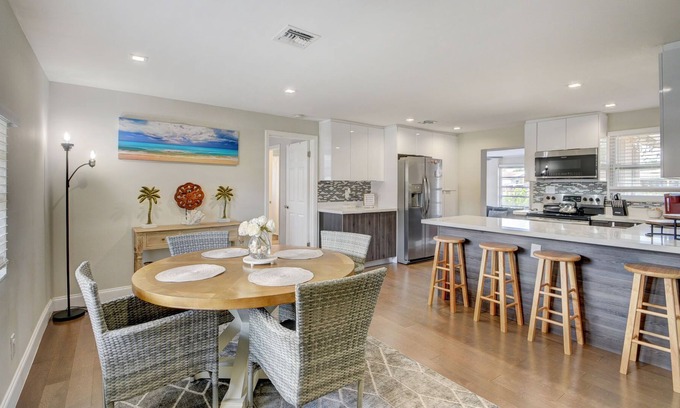 Royal Palm Beach House | NEW! Charming Retreat, Steps From Dining!