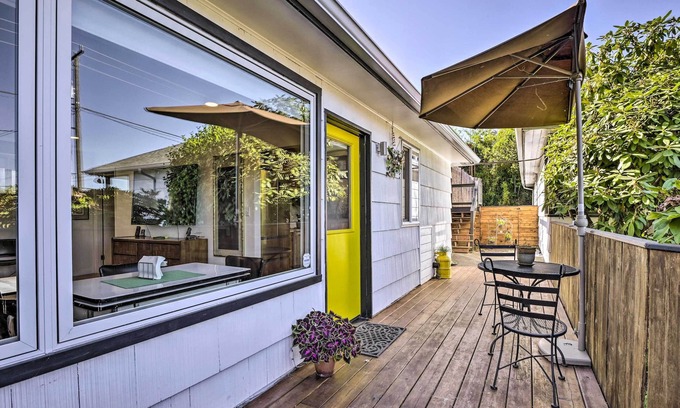 Lakeridge Cottage | NEW! Charming Seattle Cottage by Lake Washington!