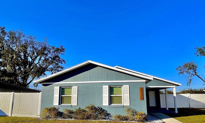 Lakeland House | New Chic Villa - No cleaning fee -