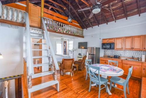 Historic Seaport Apartment | New Coastal Rose - Bright Loft with High Ceilings