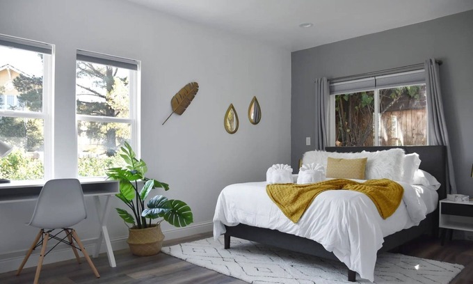 Mill Valley House | NEW Colorful + Spacious 3BD/2BA Home in the ❤️of Mill Valleyn- Fully remodeled