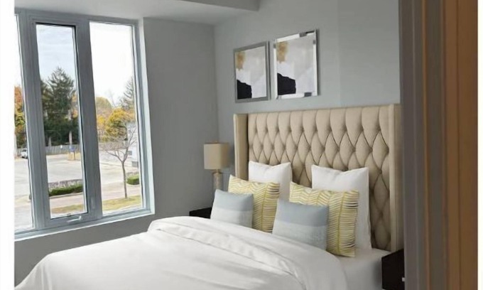 Collingwood Condo | NEW Condo 2 bedroom furnished 2 bathroom.nn