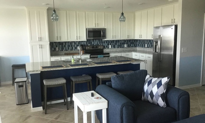 Punta Gorda Condo | New condo at golf & country club overlooking preserve and course