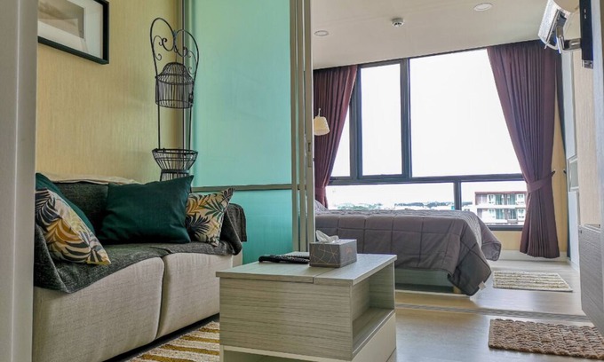 Bangkok Apartment | New Condo Pool & Gym near Fashion Island Mall