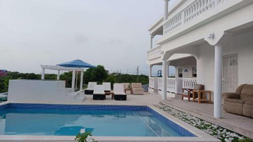 Wheeland Settlement Apartment | New condo with sea view unit 2