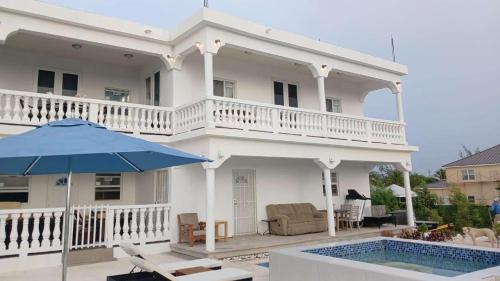 Wheeland Settlement Villa | New condo with sea view 3