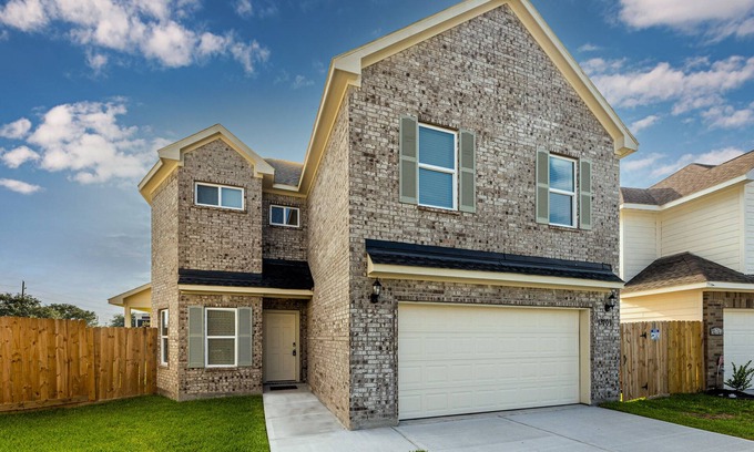 Clodine House | New Construction Spacious House in Southwest Houston