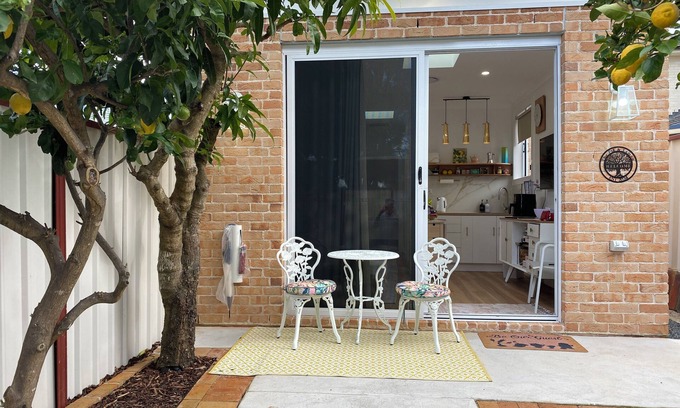 Parramatta Cottage | New cosy guesthouse in Parramatta with parkingnNear transport/uni/stadium/museum
