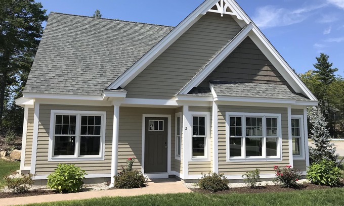 Arundel Cottage | New Cottage in 200 acre nature preserve, pool, minutes to beach