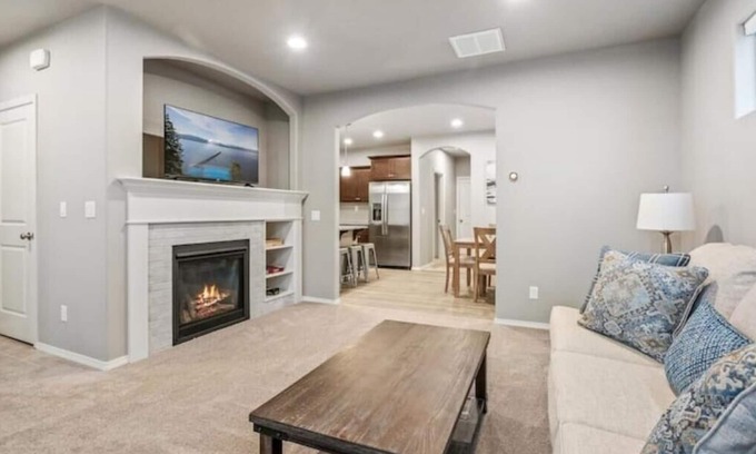 Ponderay Cottage | New Cottage Near Downtown, Beach & Skiing #124