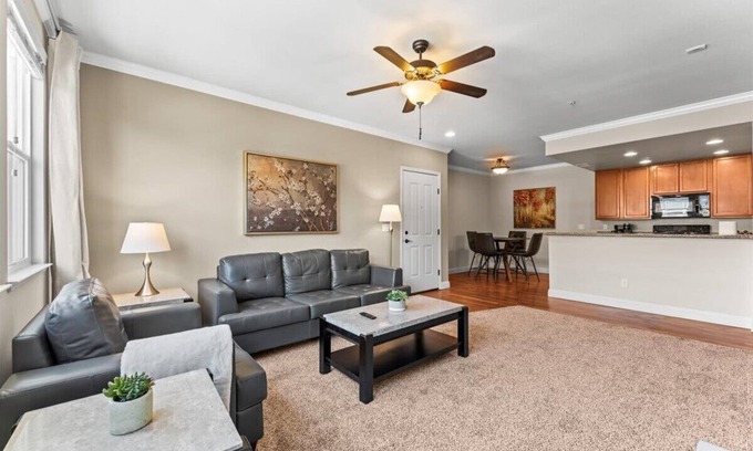 Reno/Tahoe Airport Apartment | New Cozy 1BR | Heated Pool, Spa & Sauna Access