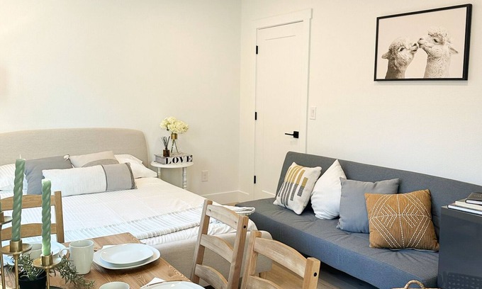 Minnehaha Apartment | New Cozy apartment in modern style