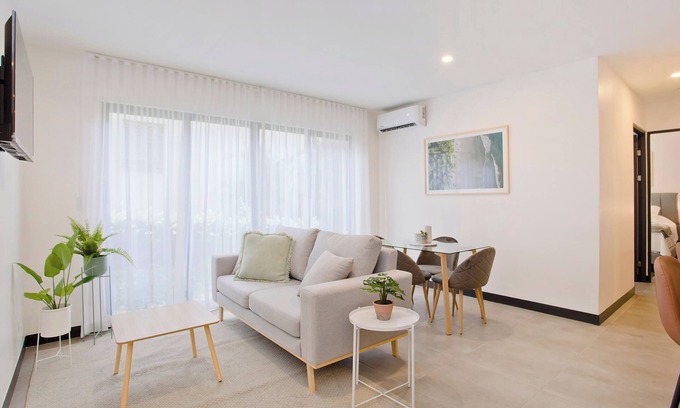 Alajuela Apartment | New Cozy Apt, near SJO airport - AC - Security 24/7 - Parking
