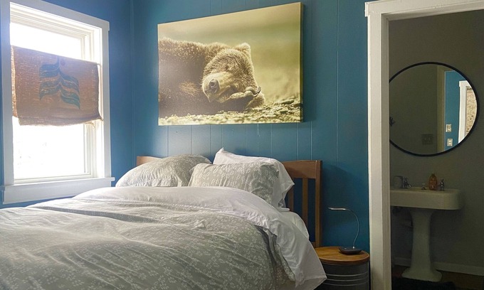 Livingston Cottage | NEW! Cozy Cottage 2 Blocks from Yellowstone River