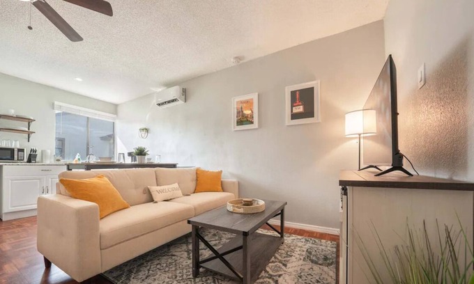 Pflugerville Apartment | NEW! Cozy Guest suite 20 min from Downtown Austin!