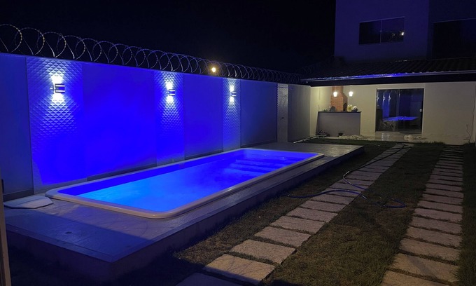 Mariricu House | New, cozy house with a beautiful pool and barbecue area.