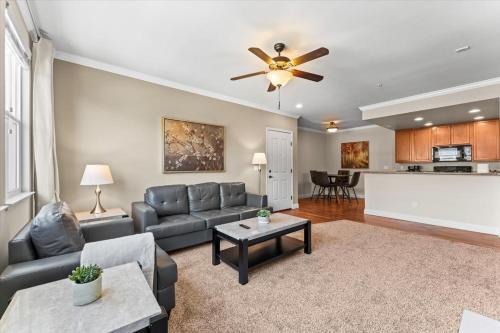 Reno/Tahoe Airport Apartment | New Cozy & Stylish 1BR with Heated Pool Relaxing Spa & Sauna