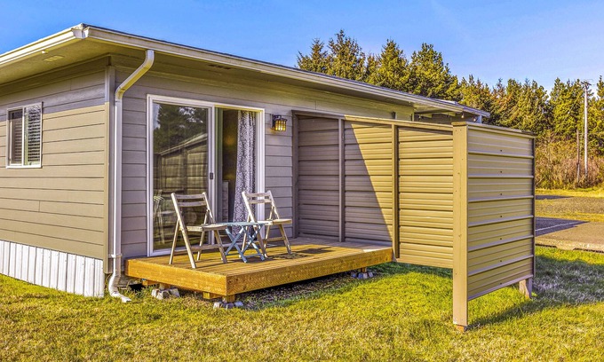 Grayland Condo | NEW: Cranberry Cotndo at Breakwater Inn