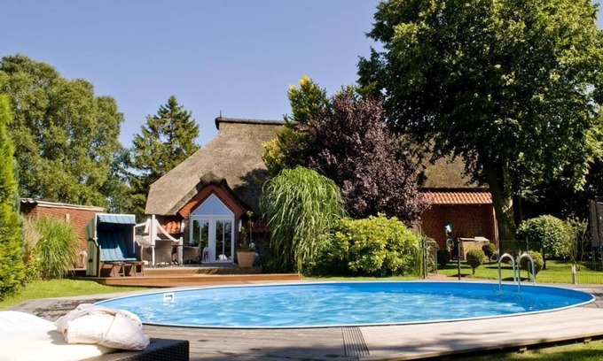 Sudbrookmerland Apartment | NEW! Dat Reithuus Victorbur with pool and steam sauna