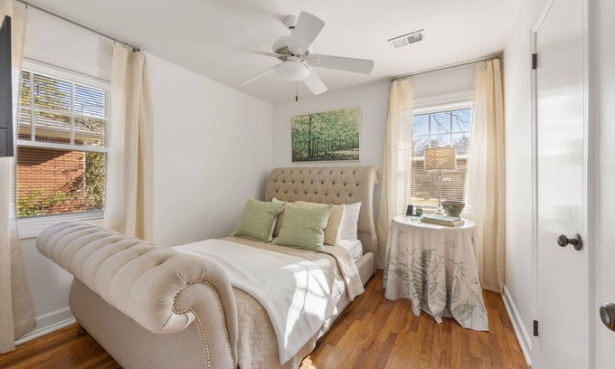College Heights House | New Decatur Townhome with Stylish design, Quiet Neighborhood, & Minutes to Downtown by iTrip Atlanta