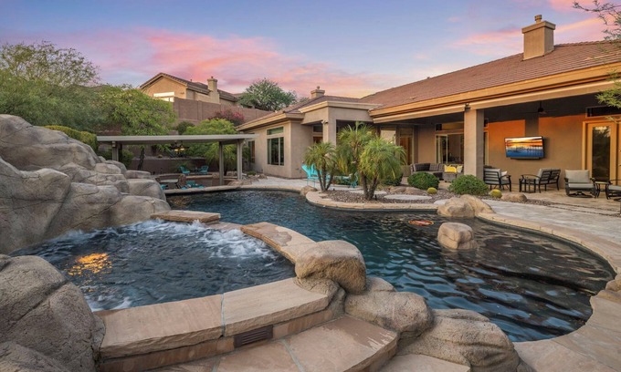 Anthem Country Club House | New! Desert Oasis - Rare Resort-Style Escape in Anthem Country Club – Heated Pool, Spa, Putting Green + More!
