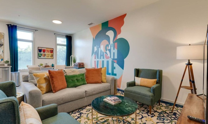 South Nashville Apartment | New Design-2.5 Miles to Broadway