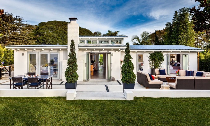 West Mesa House | NEW! Designer Beach House, West Mesa Beach Arean