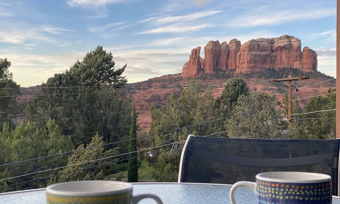 Sedona House | New Discounts. Couples Retreat, Private Hot Tub.
