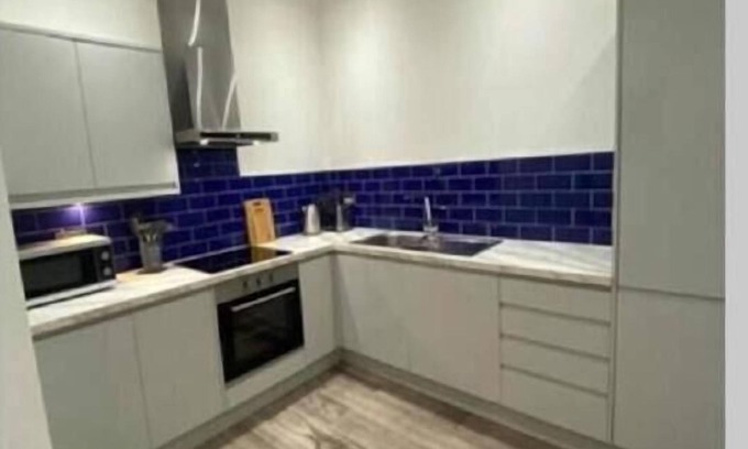 Doncaster Apartment | NEW! Doncaster Central 1 Bed Apartment sleeps 4,
