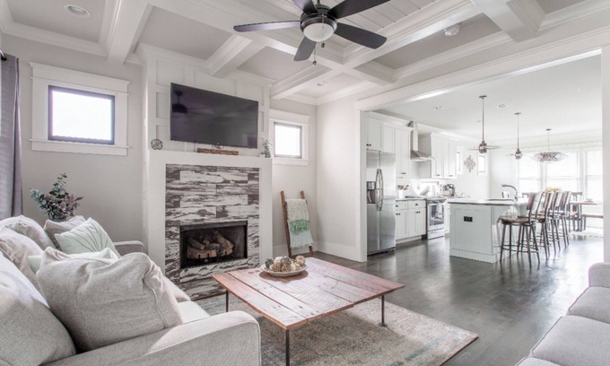 Cleveland Park House | NEW East Nash Stunner - 10mins to Broadway & 5mins to Nissan Stadium