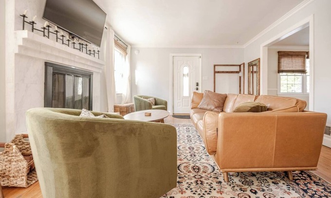 Lutherville Timonium House | NEW Elegant Home with Gated Yard and Playground