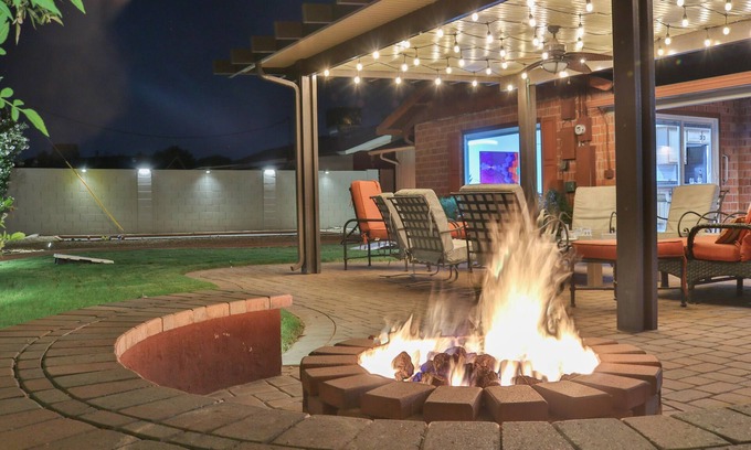 Village Grove House | NEW Entire Residential Oasis with Two King Masters and a Large Backyard