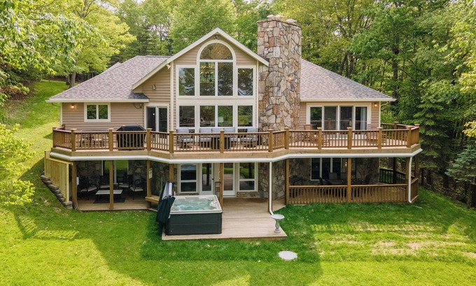 Mountainside House | New! Epic Lake Views, Games, Hot Tub Comfort & A/C